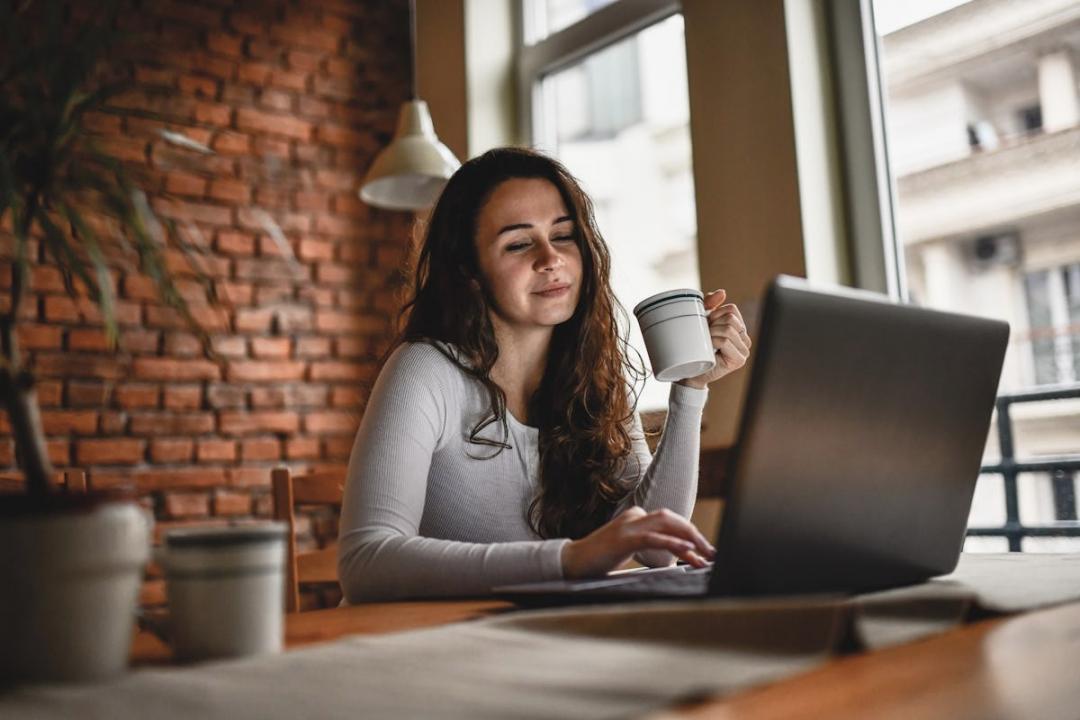 Kontakt mit Mythriante aufnehmen